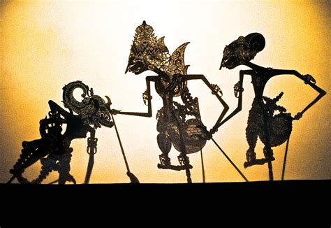  The Wayang: A Shadow Puppet Play Revealing Ancient Javanese Beliefs!